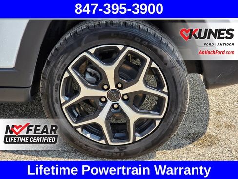 Used 2025 Jeep Compass Limited AWD/4WD image 15