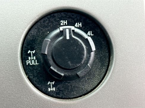 Used 2014 Ford F150 XLT w/ Trailer Tow Package AWD/4WD image 10