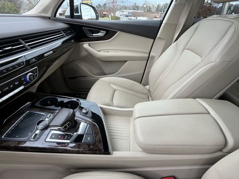 Used 2019 Audi Q7 3.0T Premium Plus w/ Premium Plus Package image 26