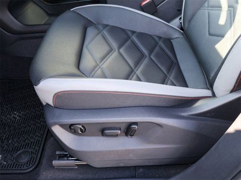 New 2026 Volkswagen Atlas Peak Edition image 14