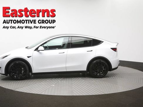 Used 2021 Tesla Model Y Long Range AWD/4WD image 55