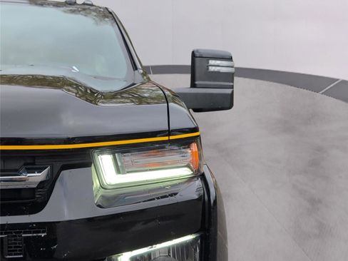 Used 2021 Chevrolet Silverado 2500 LTZ w/ Carhartt Edition image 12