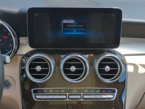 Used 2020 Mercedes-Benz GLC 300 image 16