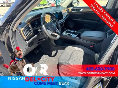 Used 2025 Volkswagen Atlas SE FWD image 15