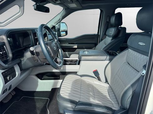 Certified 2024 Ford F450 Limited w/ FX4 Off-Road Package image 9