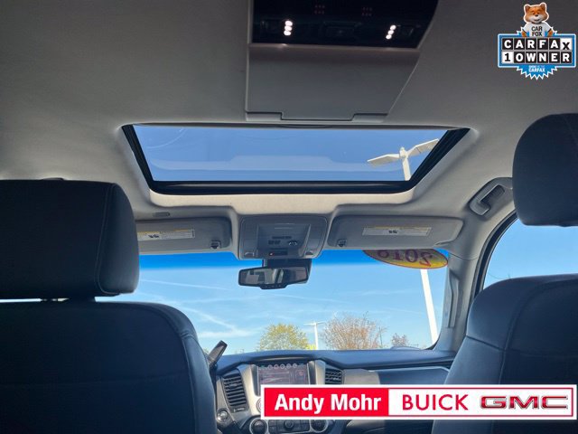 Used 2018 Chevrolet Tahoe Premier AWD/4WD image 13