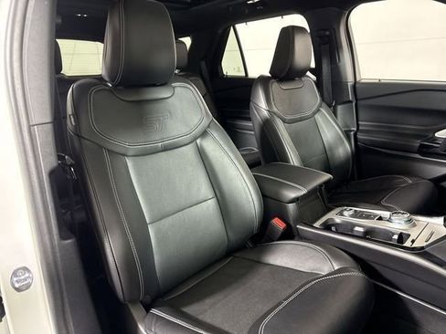 Used 2024 Ford Explorer ST w/ Equipment Group 401A image 17