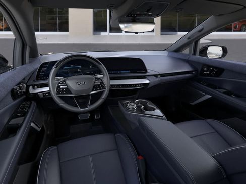 New 2025 Cadillac Optiq Sport 2 image 15