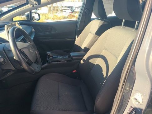 Used 2023 Toyota Prius LE image 16