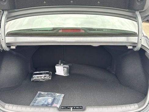 New 2026 Hyundai Elantra Limited FWD image 10