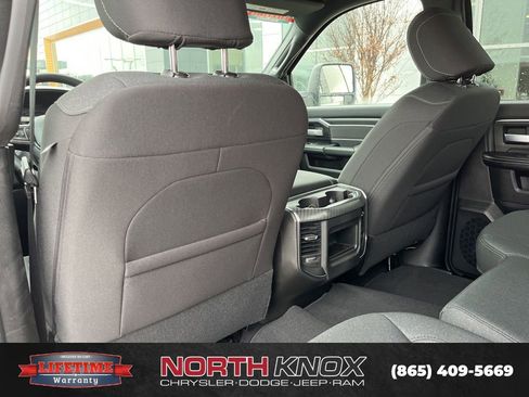 New 2026 RAM 2500 Big Horn AWD/4WD image 16
