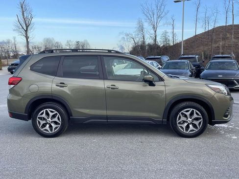Certified 2024 Subaru Forester Premium image 31