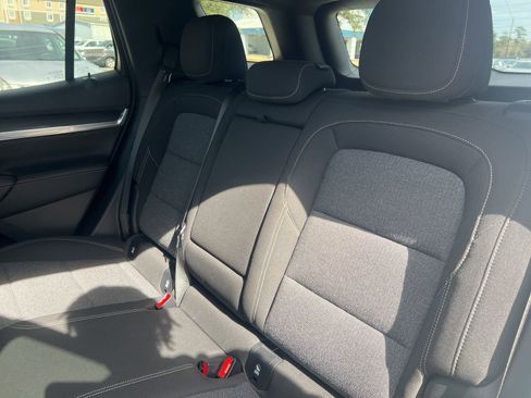 Used 2025 GMC Terrain Elevation image 12