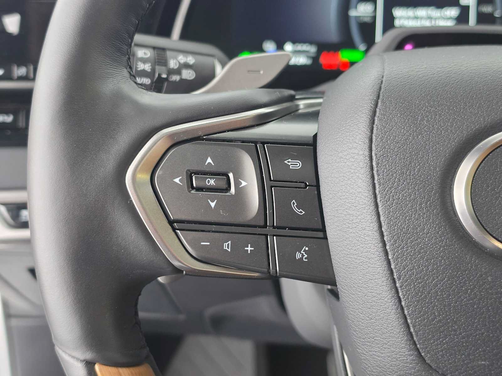 Certified 2026 Lexus RX 450h AWD w/ Convenience Package image 28
