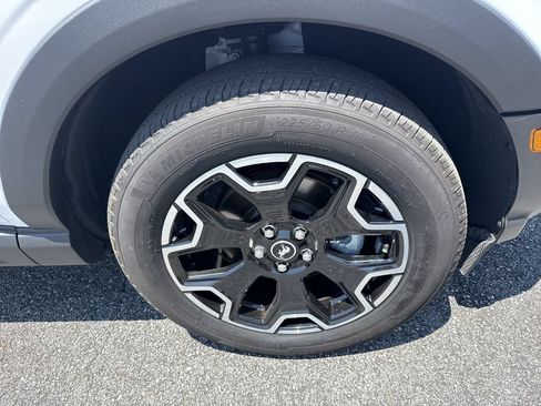 Used 2025 Ford Bronco Sport Outer Banks w/ Outer Banks Tech Package+ AWD/4WD image 12