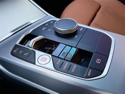 Used 2023 BMW M340i w/ Premium Package image 17