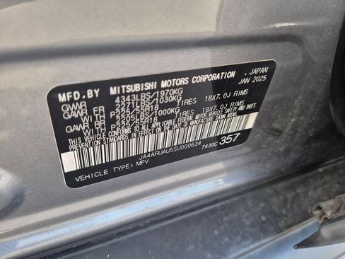 Used 2025 Mitsubishi Outlander Sport SE AWD/4WD image 30