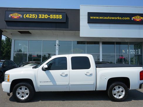 Used 2011 Chevrolet Silverado 1500 LTZ w/ LTZ Plus Package AWD/4WD image 2