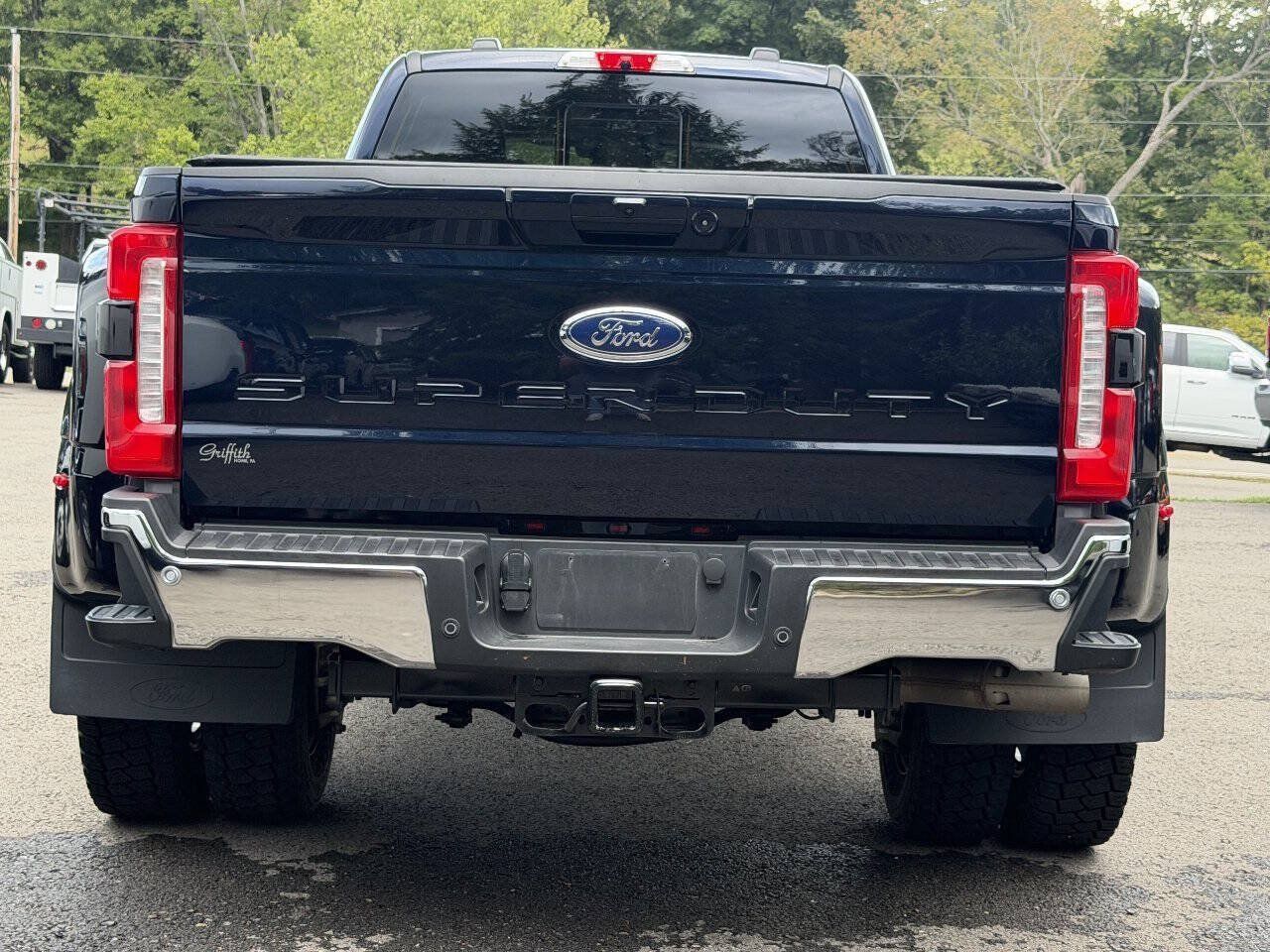 Used 2025 Ford F450 Lariat w/ Lariat Ultimate Package AWD/4WD image 4
