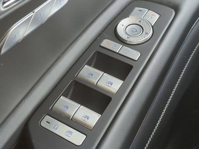 Used 2025 Genesis GV80 2.5T Standard AWD/4WD image 23