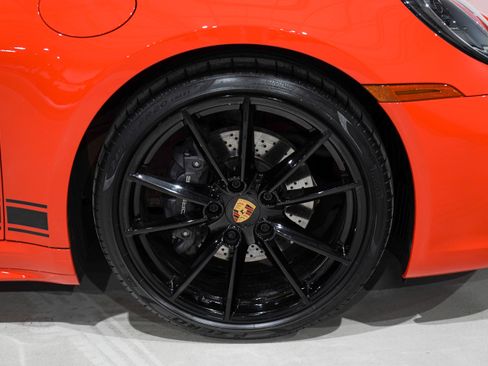 Used 2021 Porsche 911 Carrera RWD image 27