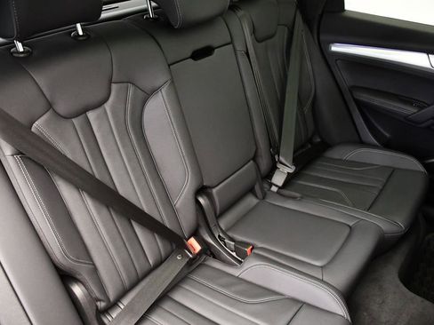 Certified 2025 Audi Q5 2.0T Premium Plus image 54