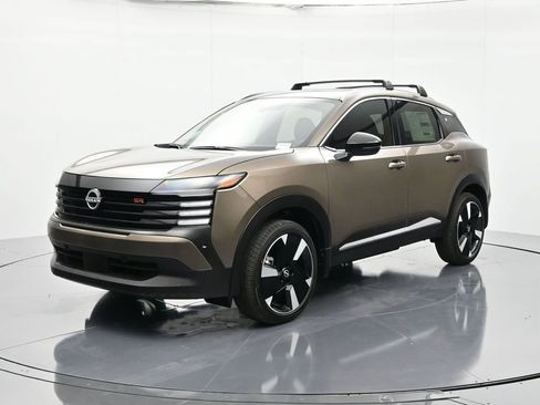 New 2026 Nissan Kicks SR w/ Cold Weather Package AWD/4WD image 1