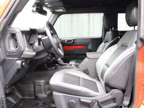 Used 2024 Ford Bronco Big Bend w/ Sasquatch Package AWD/4WD image 15