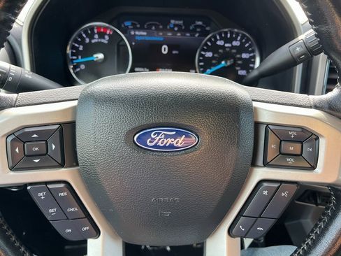 Used 2022 Ford F250 Lariat w/ Lariat Value Package image 25