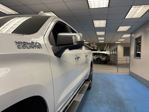 New 2026 Chevrolet Silverado 1500 High Country w/ Technology Package AWD/4WD image 17