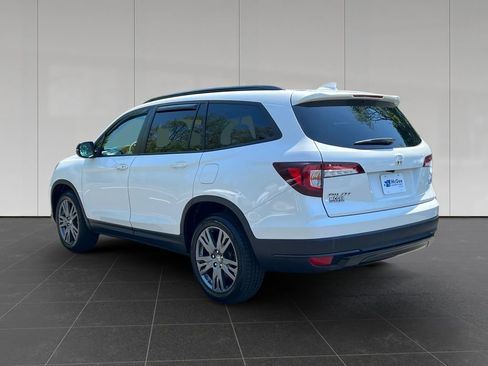 Used 2022 Honda Pilot Sport image 3
