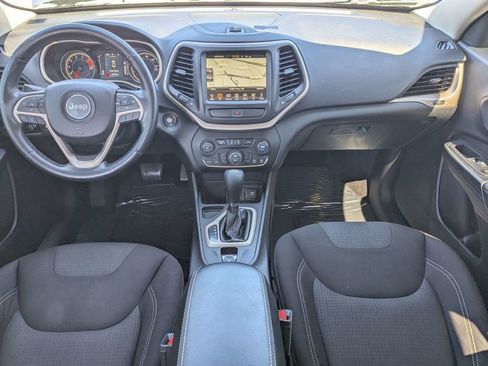 Used 2016 Jeep Cherokee Latitude w/ Comfort/Convenience Group FWD image 15