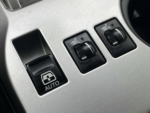 Used 2020 Toyota 4Runner SR5 Premium image 23