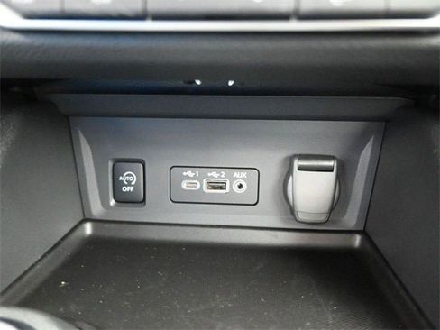 New 2025 Nissan Sentra SR image 21