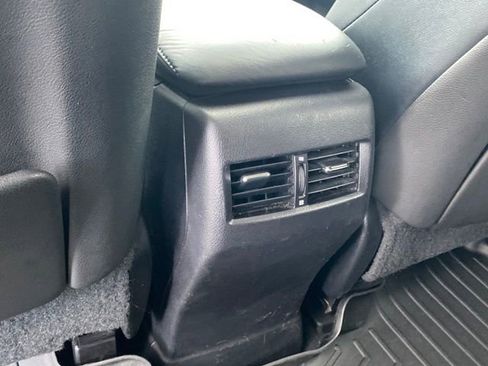 Used 2015 Lexus RX 450h AWD image 19