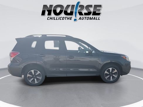 Used 2018 Subaru Forester 2.5i Premium w/ All-Weather Package image 9