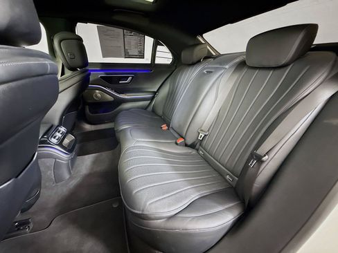 Used 2023 Mercedes-Benz S 500 4MATIC image 24
