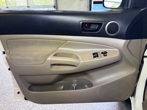 Used 2005 Toyota Tacoma PreRunner RWD image 22