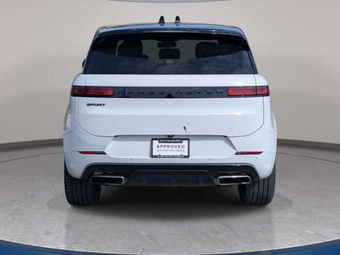 Used 2025 Land Rover Range Rover Sport Dynamic SE AWD/4WD image 6