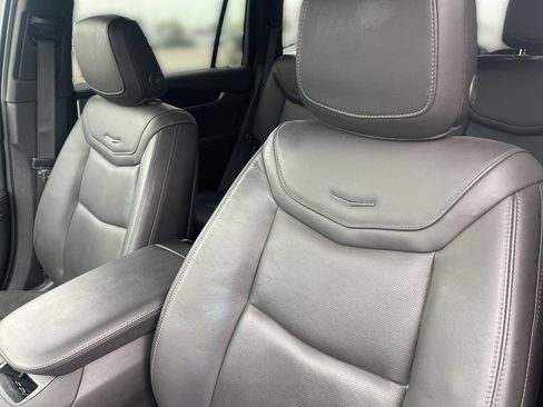 Used 2024 Cadillac XT6 Premium Luxury w/ LPO, Floor Liner Package AWD/4WD image 6