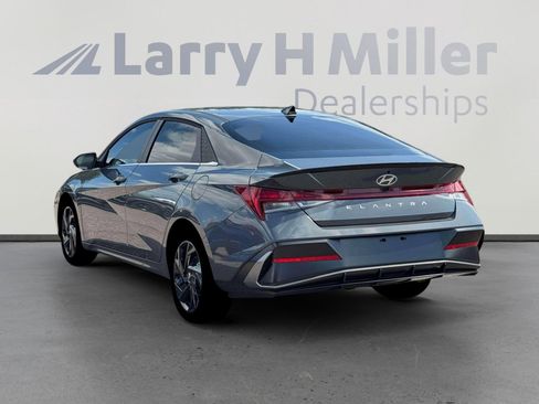 New 2026 Hyundai Elantra SEL Sport Premium FWD image 5