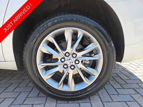 Used 2023 Buick Enclave Avenir w/ Avenir Technology Package FWD image 21