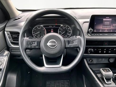 Used 2024 Nissan Rogue S image 8