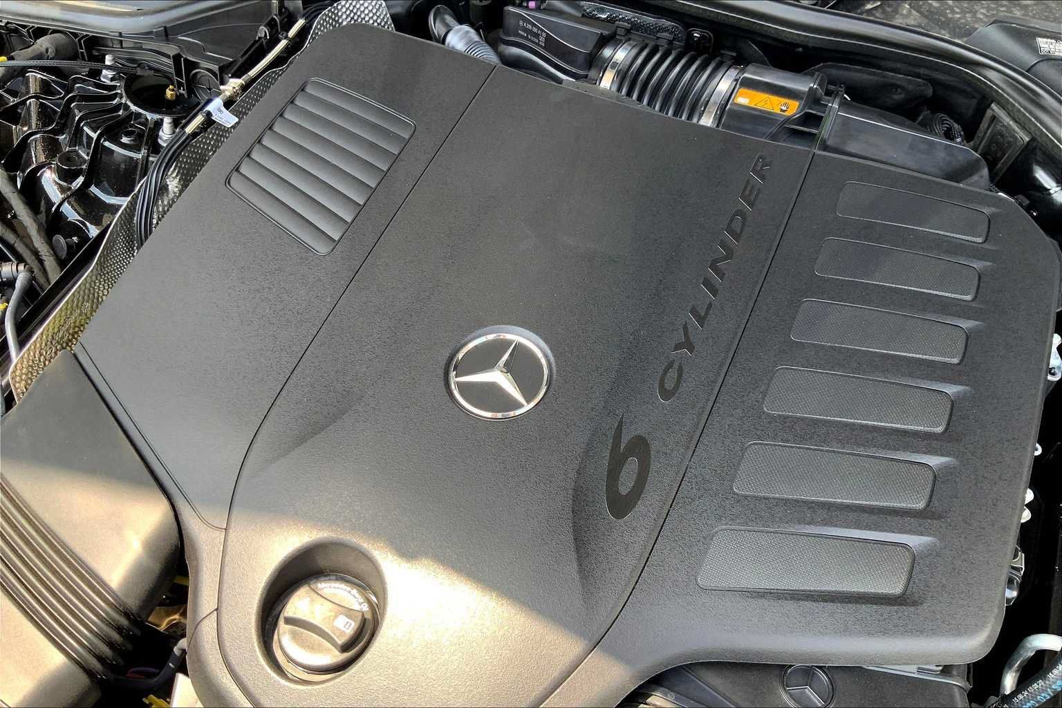 Used 2025 Mercedes-Benz E 450 4MATIC All-Terrain Wagon image 19