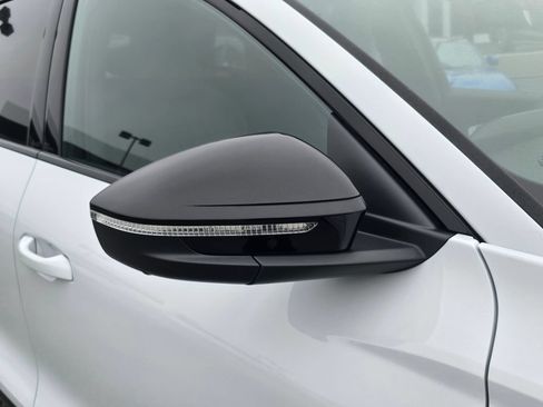 New 2027 Audi SQ6 e-tron Premium Plus AWD/4WD image 30