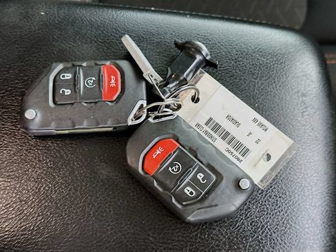 Used 2022 Jeep Gladiator Mojave w/ Cold Weather Group AWD/4WD image 35