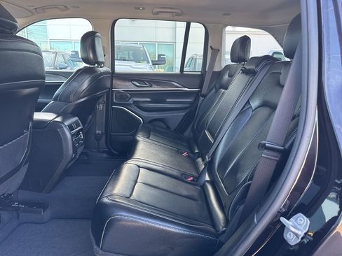 Used 2022 Jeep Grand Cherokee Limited 4xe image 25