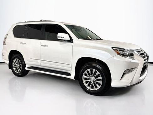 Used 2016 Lexus GX 460 Luxury AWD/4WD image 3