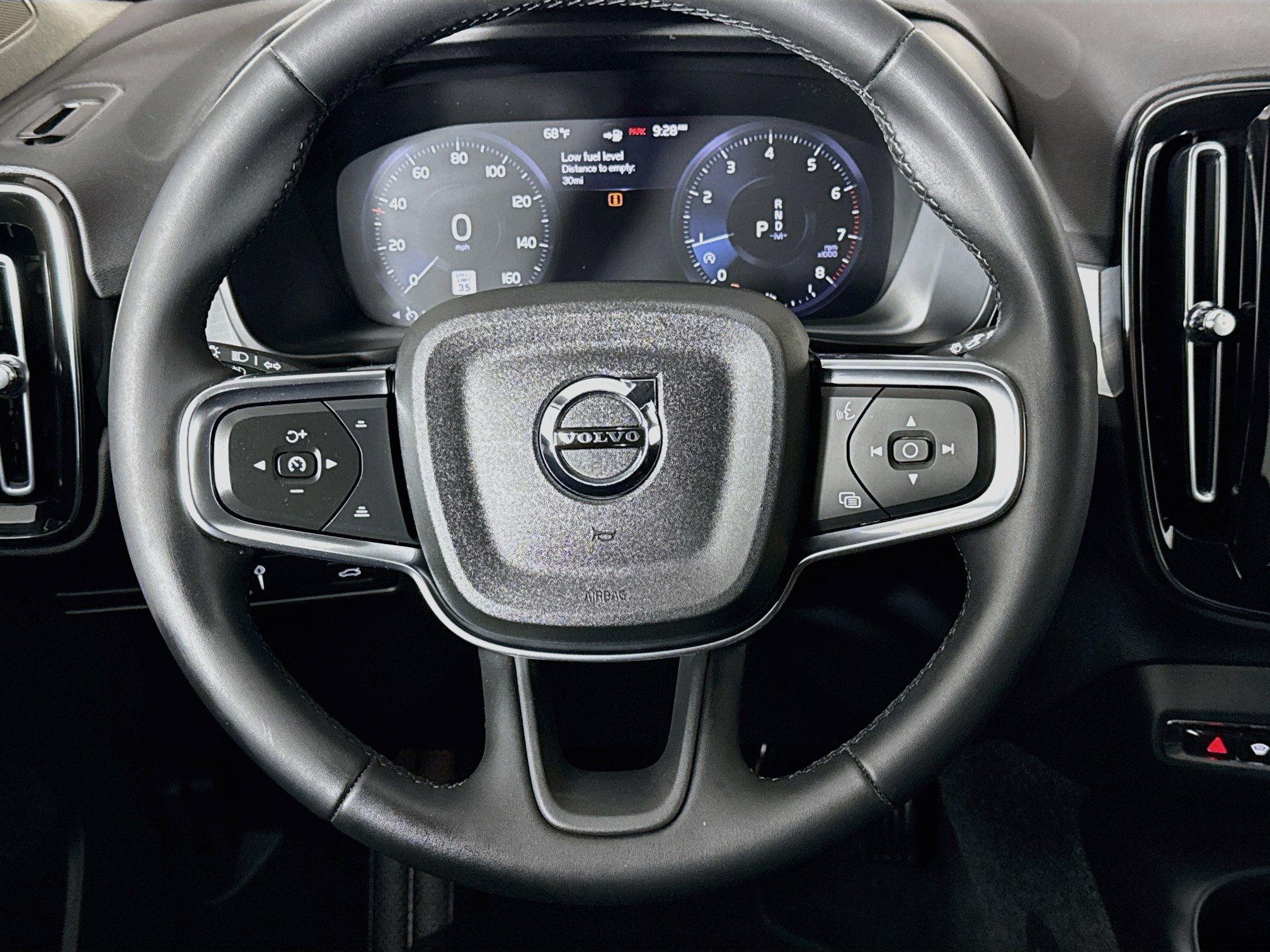 Used 2022 Volvo XC40 T5 Momentum AWD/4WD image 24