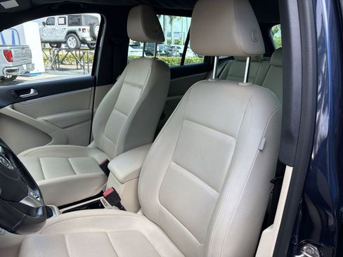 Used 2016 Volkswagen Tiguan R-Line FWD image 21
